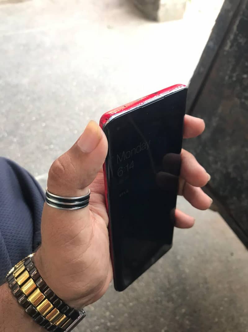 One Plus 8 Pro 5