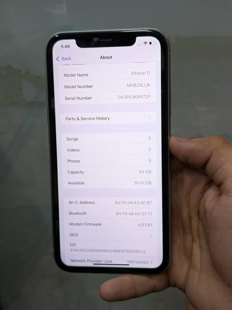 Apple iPhone 11 4