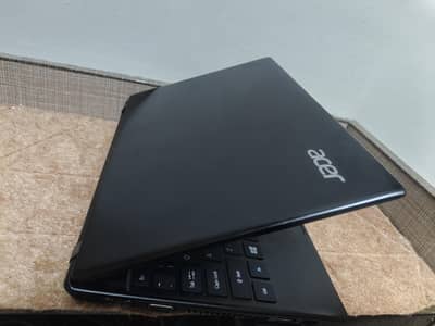 Acer laptop Travelmate 10/10 Good machine