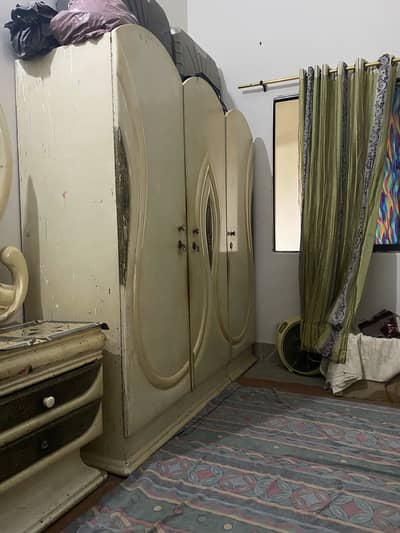 Bedroom set for sale without mattress