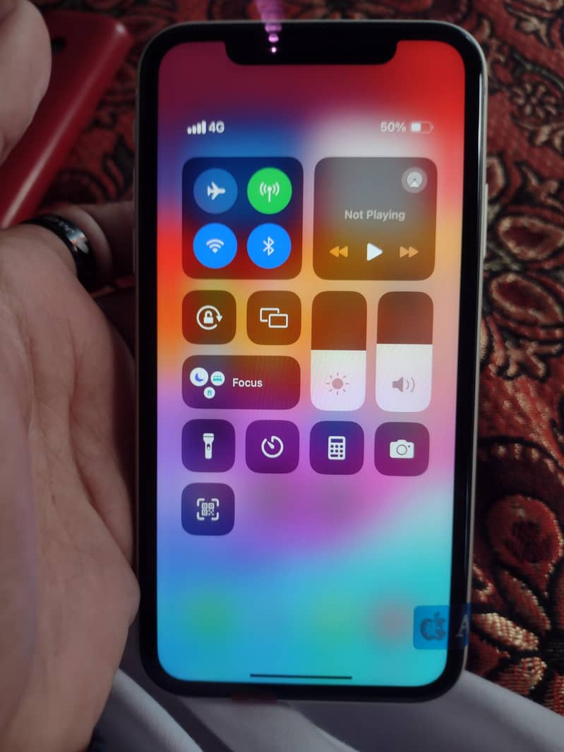 Apple iPhone 11 4