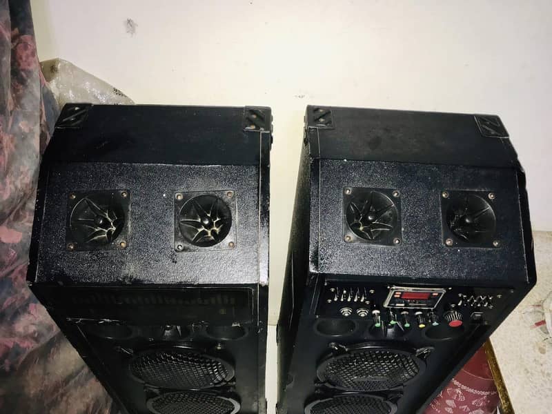 speaker 4