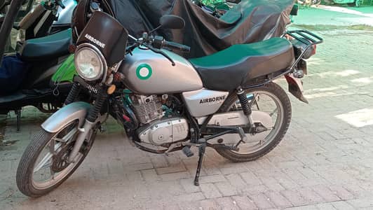 SUZUKI GS 150 SE
