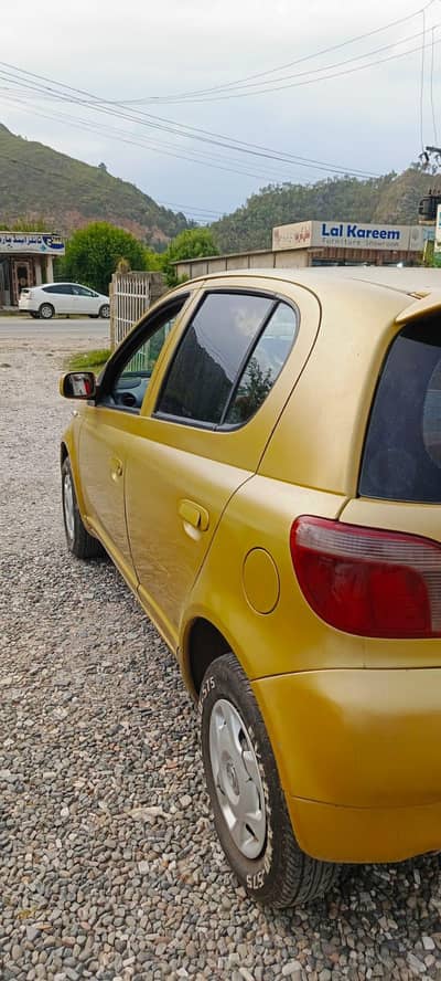 Toyota Vitz 2002