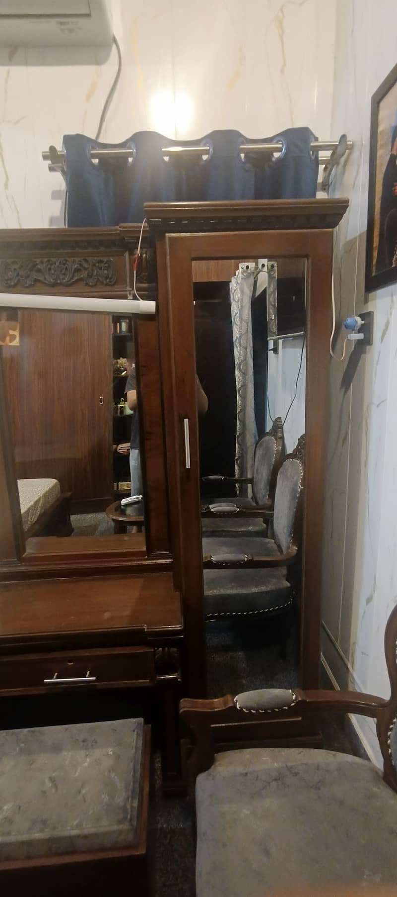 dressing table 3