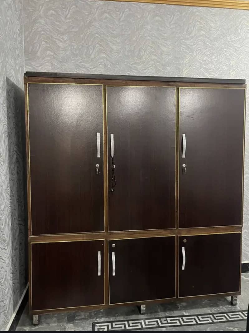 Wardrobe 0