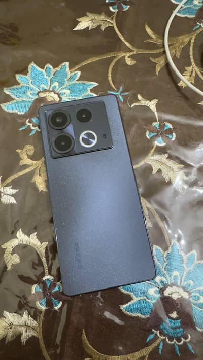 Infinix Note 40 8/256 gb