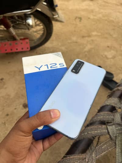 Vivo Y12s