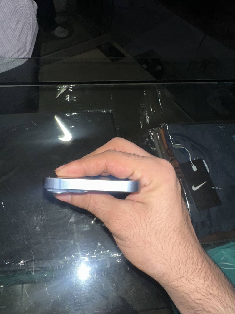 iPhone 14 1