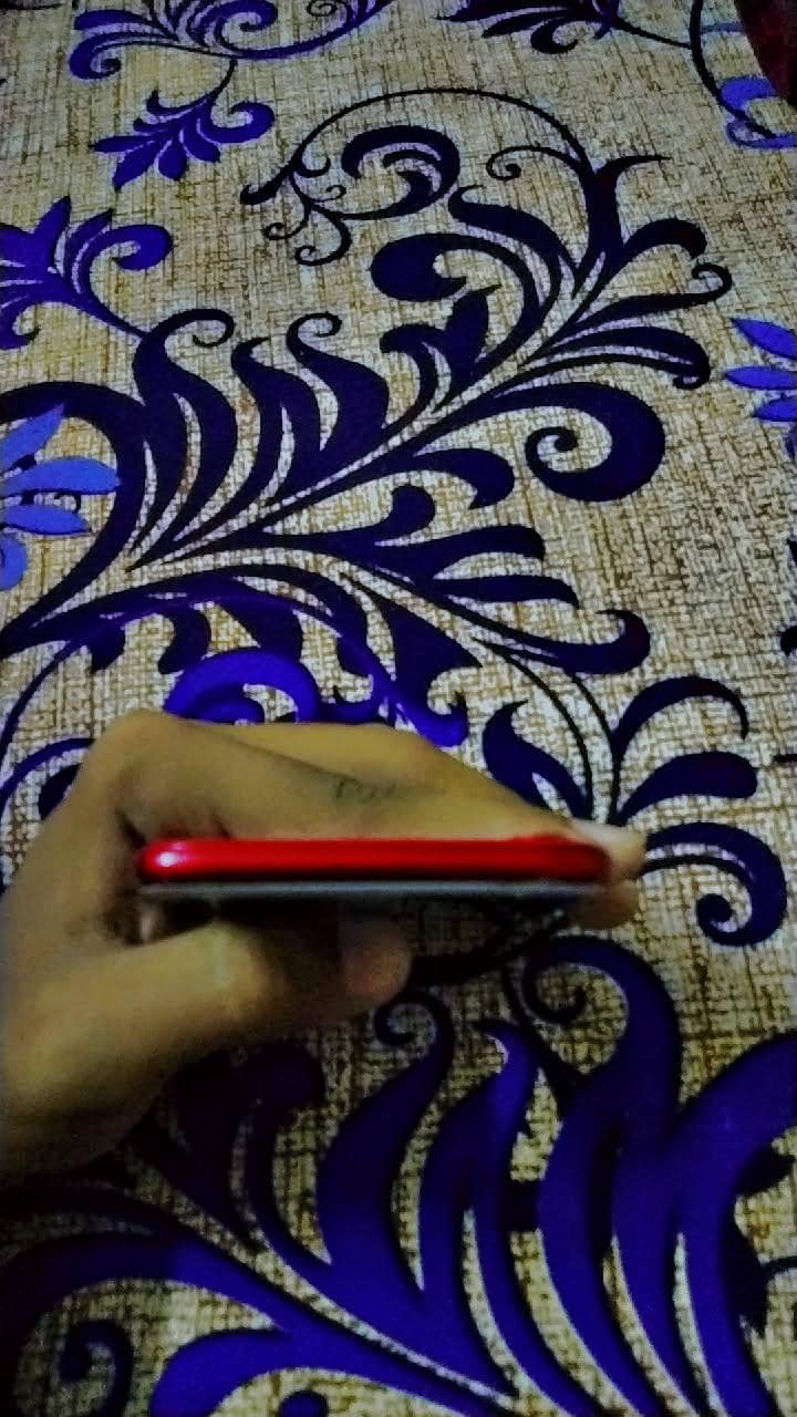 Apple iPhone 7 0