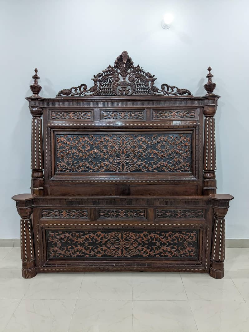 Chinioti Bed Set/2 Side tables/Dressing Table 0