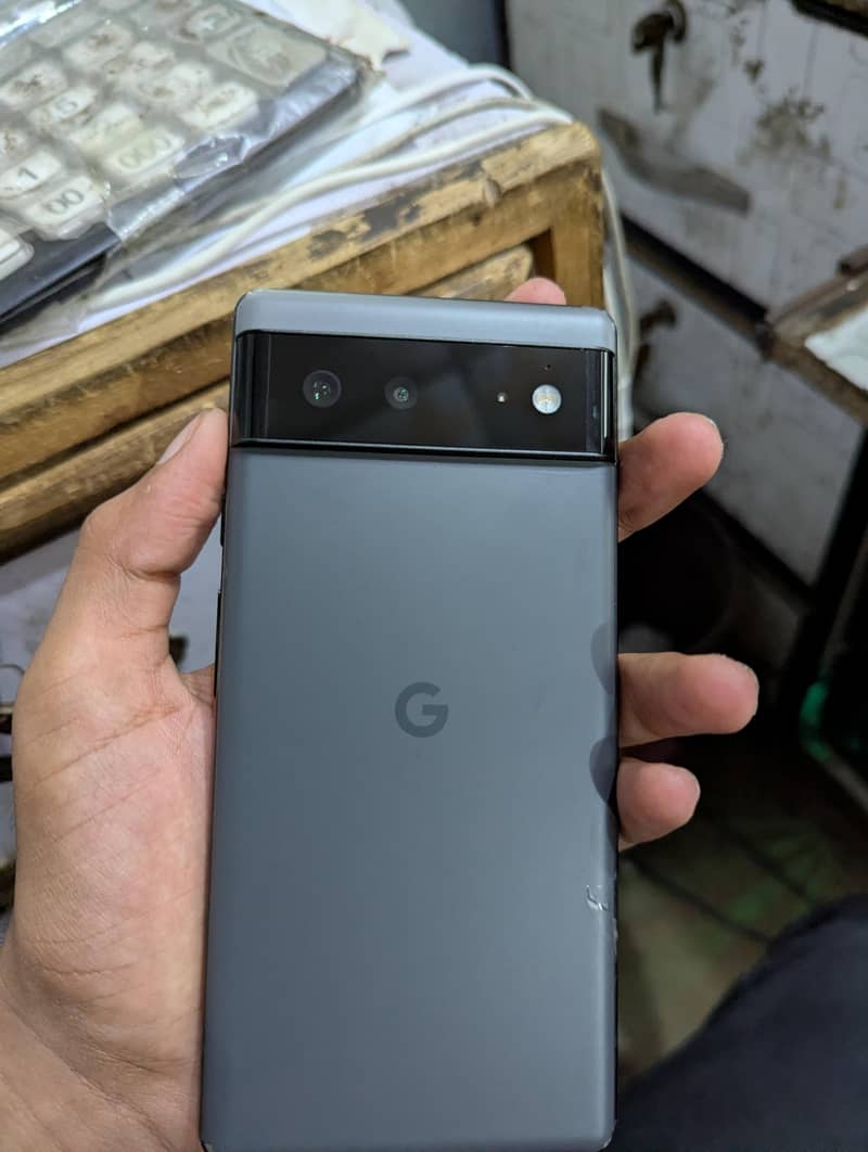 Google Pixel 6 4