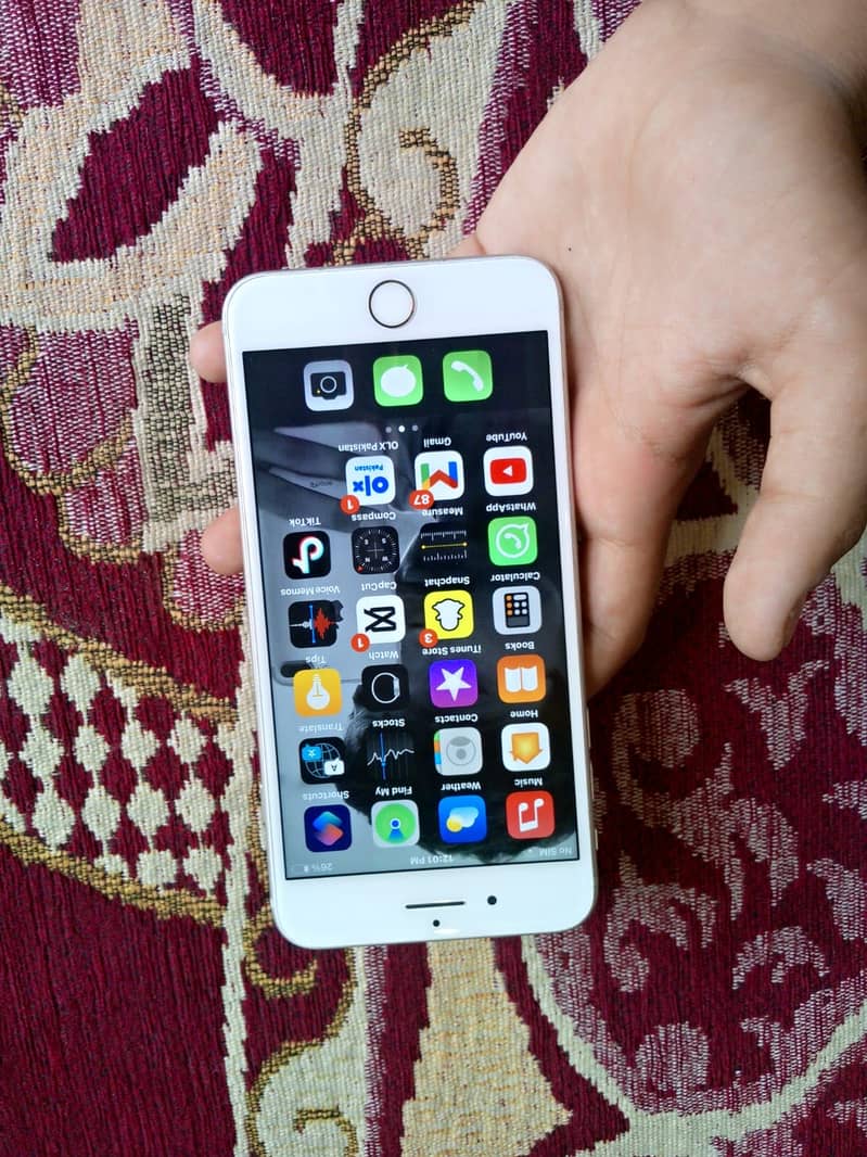 Apple iPhone 7 Plus 4