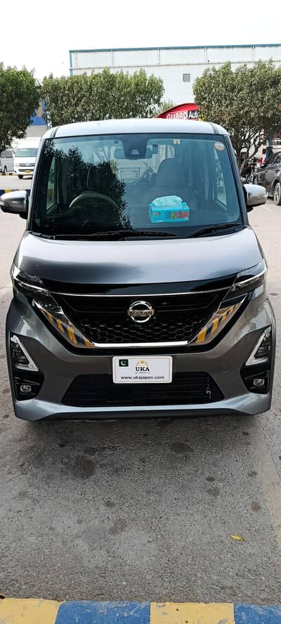 Nissan Roox 2023
