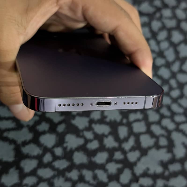Apple iPhone 14 Pro Max 4