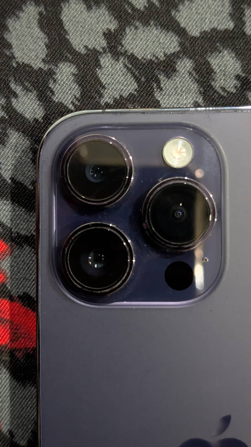 Apple iPhone 14 Pro Max 10