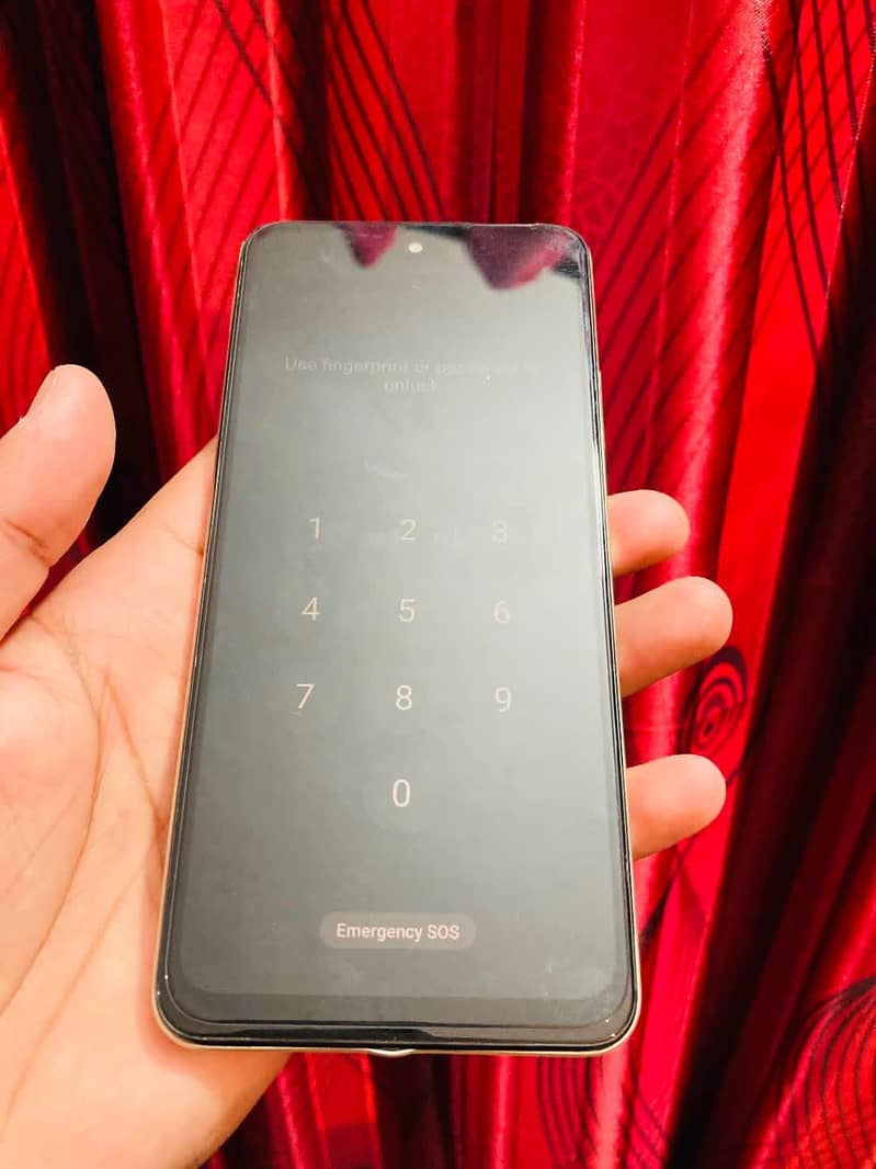 Realme C75 1