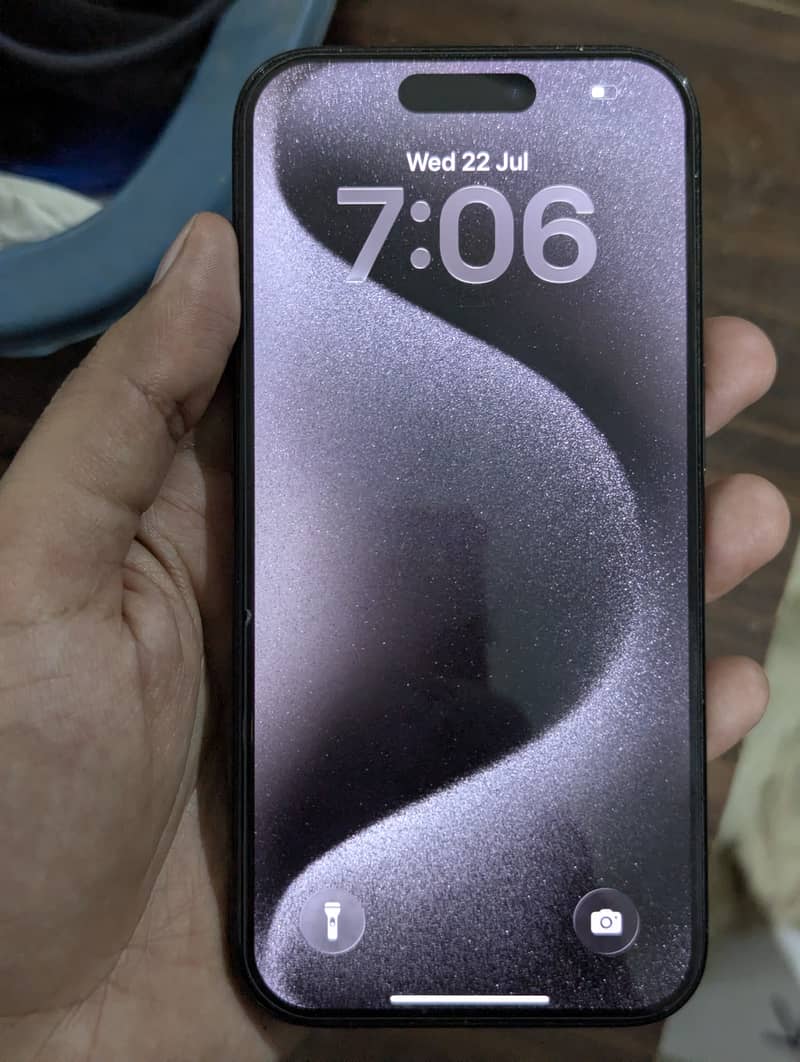 Apple iPhone 15 Pro 0