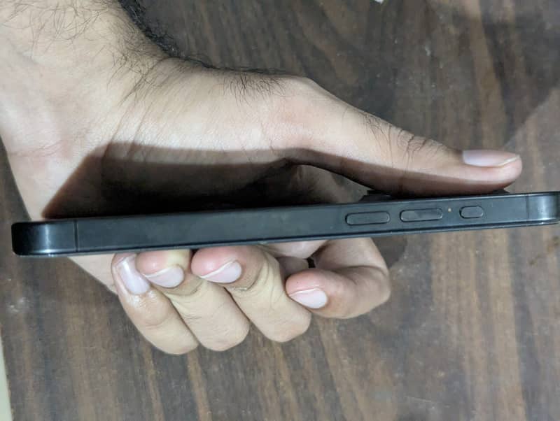 Apple iPhone 15 Pro 1