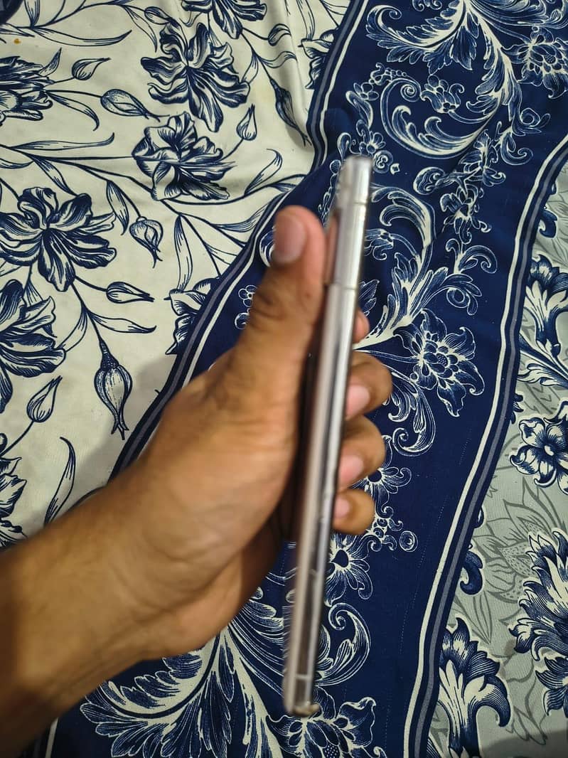 Google Pixel 7 Pro 4