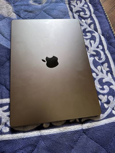 Apple Macbook PRO 14” M3 PRO (18-512) 100% Battery - Complete Box