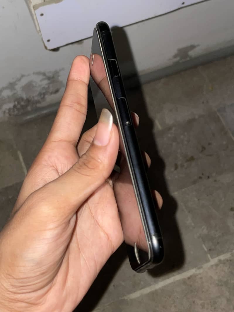 Apple iPhone SE 3