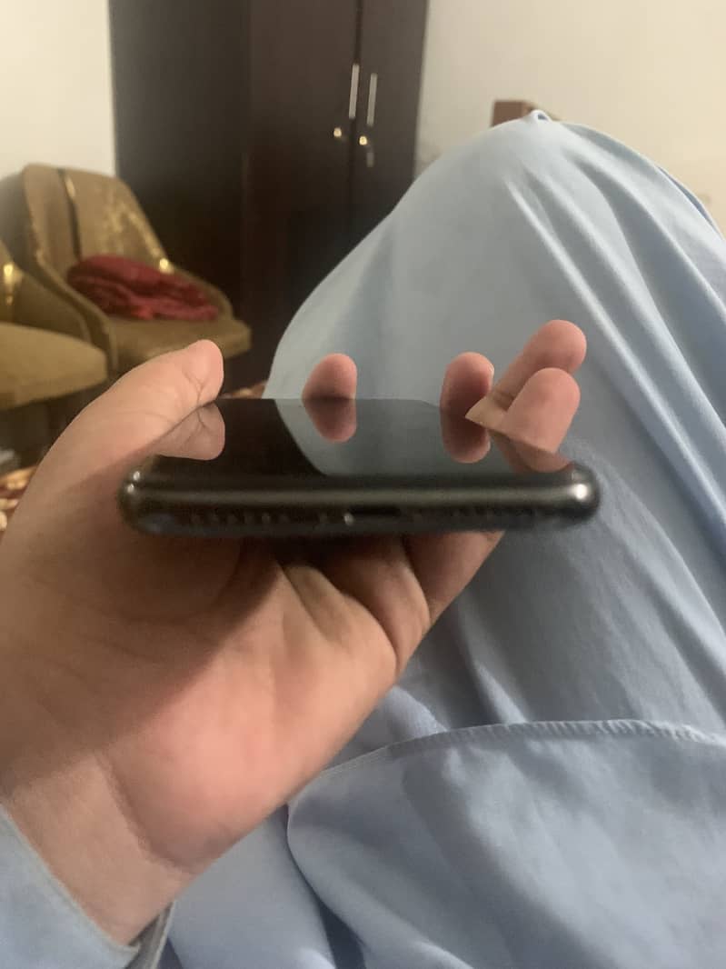 Apple iPhone X 1