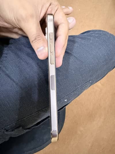 Apple iPhone 16 Pro Max JV