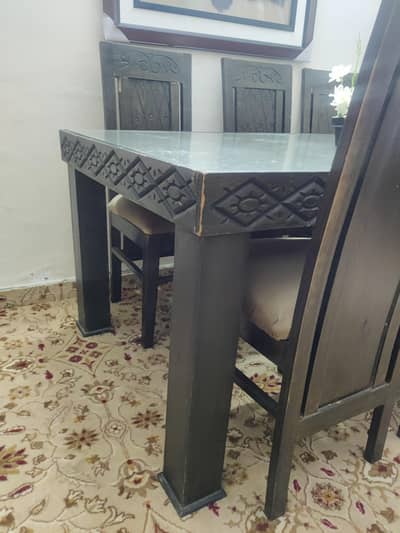Dining Table and 6 Chairs