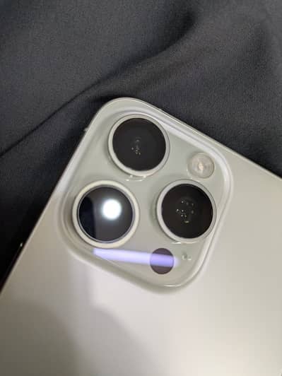 iPhone 15 pro max white titanium with box