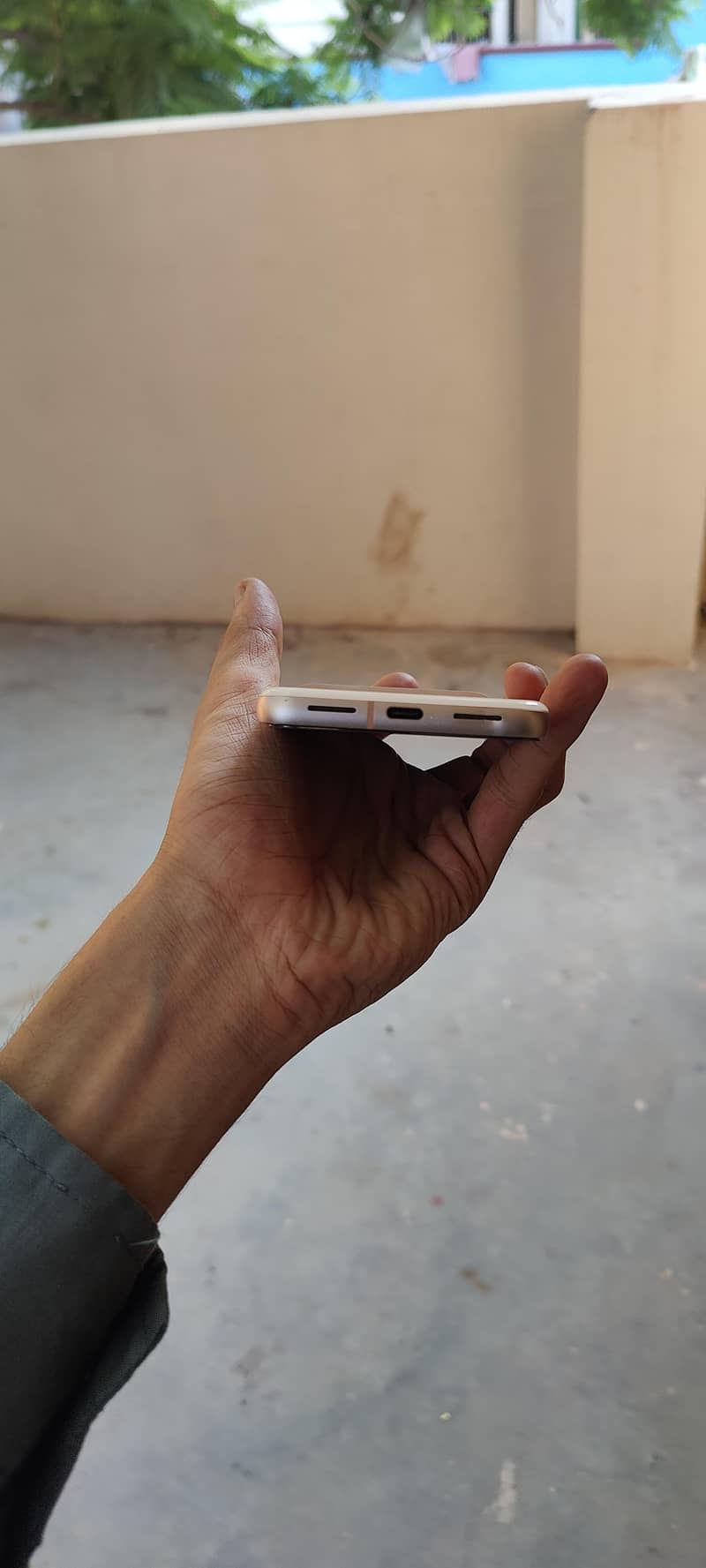 Google Pixel 8 5