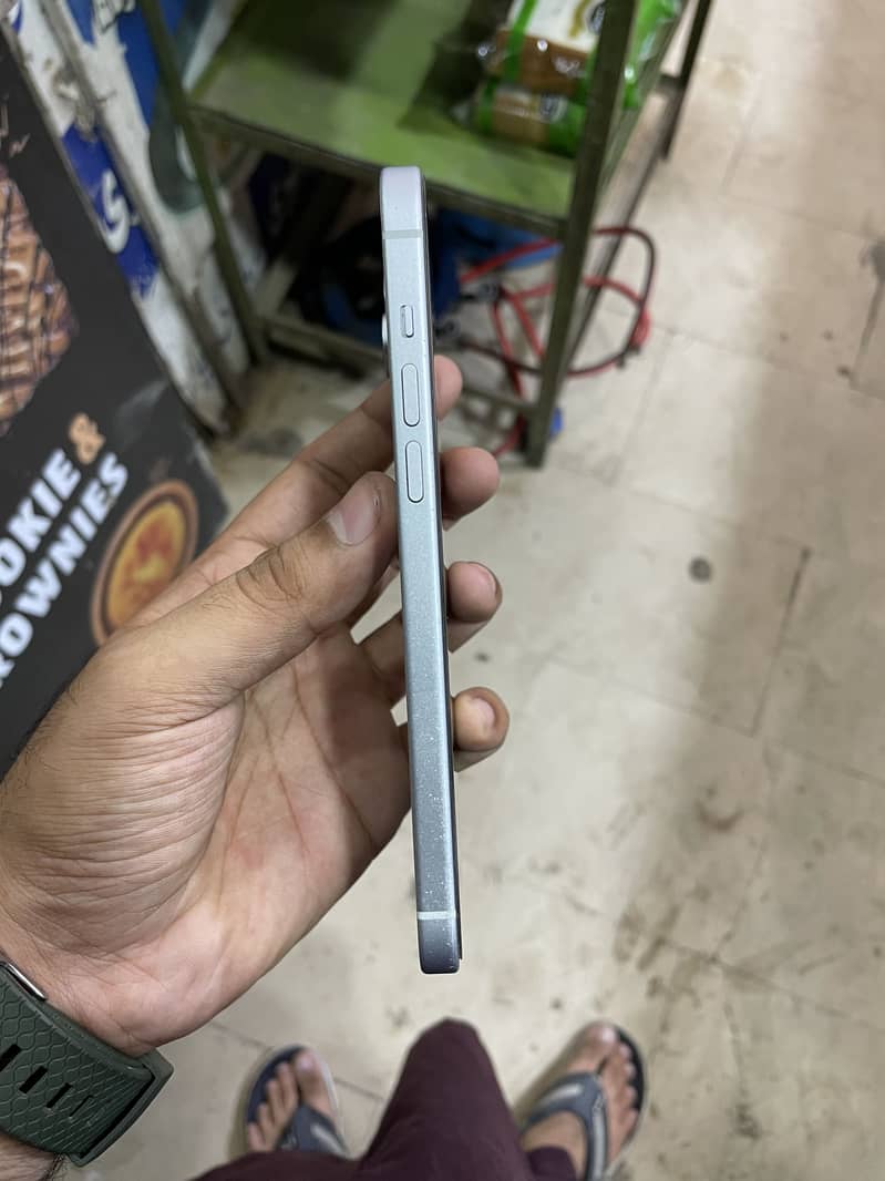 Apple iPhone 15 plus 5