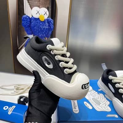 SMILE CANVAS SHOES ( OUDER)