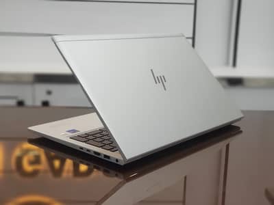 UAE Hp i7 11th generation 32 ram / 1TB ssd with touch screen