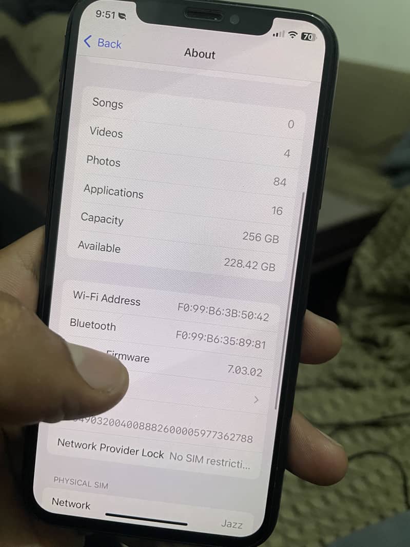 iPhone XS 4