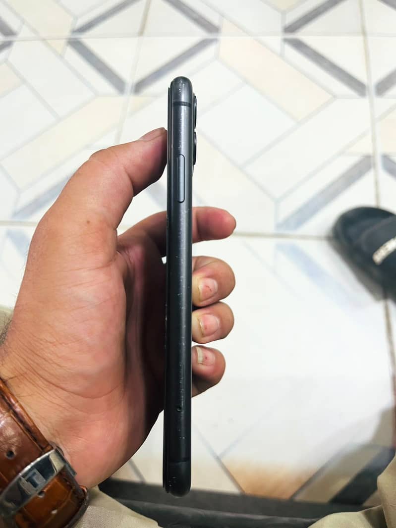 Apple iPhone 11 2
