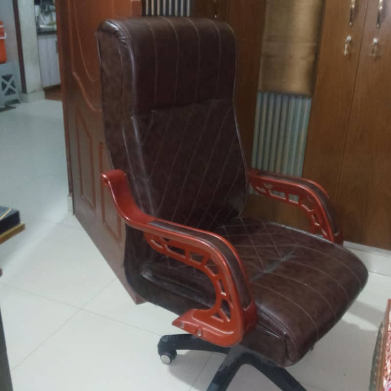 executive chair 7