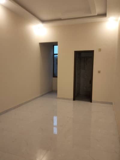 Gulistan jauhar block 16.315 square yards  Independent House 6 Bed DD 2 kitchen  2 Lounge 2 Drawing Room Well maintained  Fancy Fitting Rent Demand 2 Lac 50000 *Code(16803)*