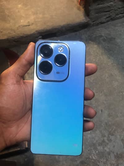 Infinix hot 40