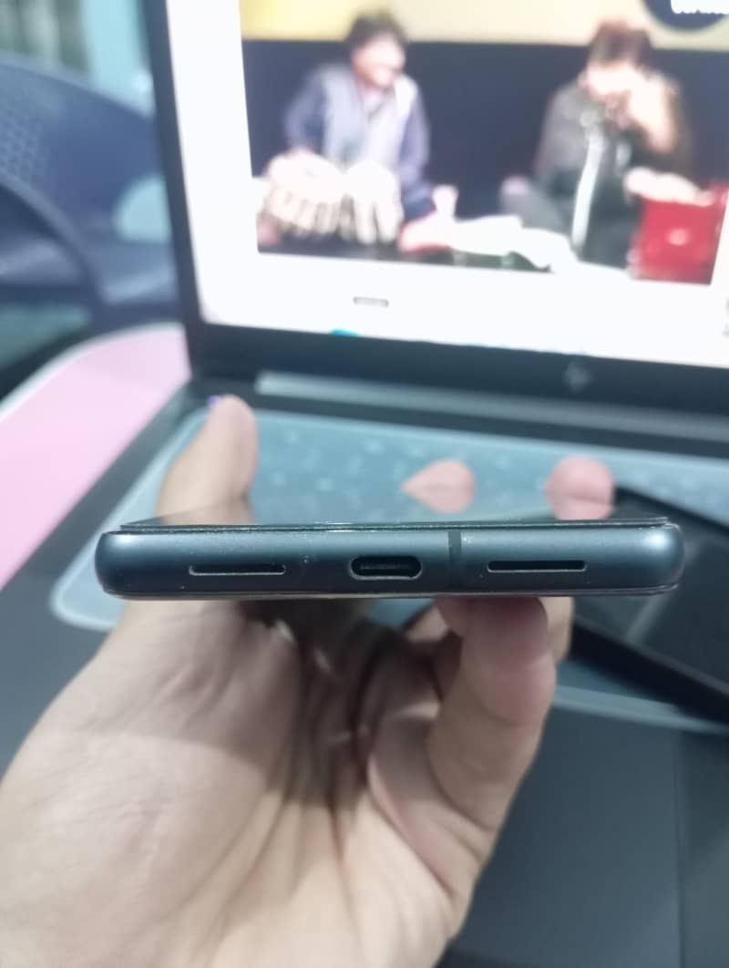Google Pixel 7 5