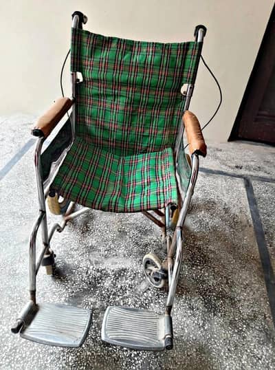 فولڈ ایبل مینوئل وہیل چیئر برائے فروخت