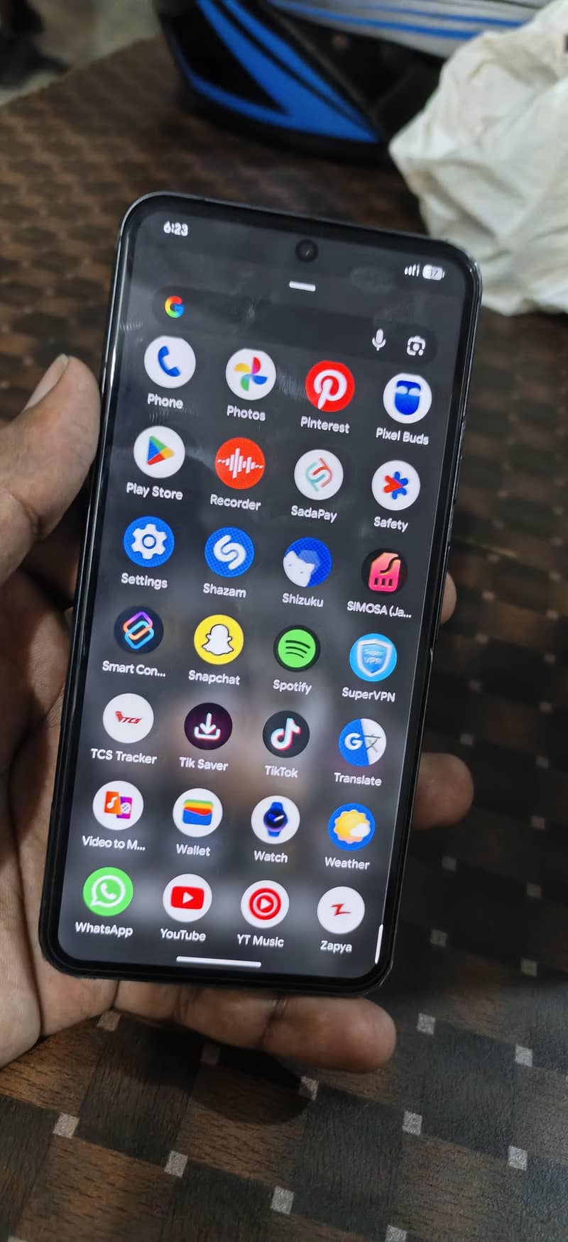 Google Pixel 8 6