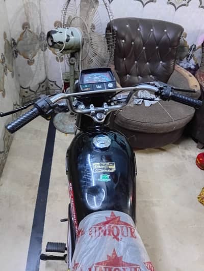 Unique bike urgent for seal