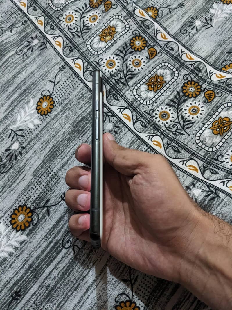 Google Pixel 6a 1