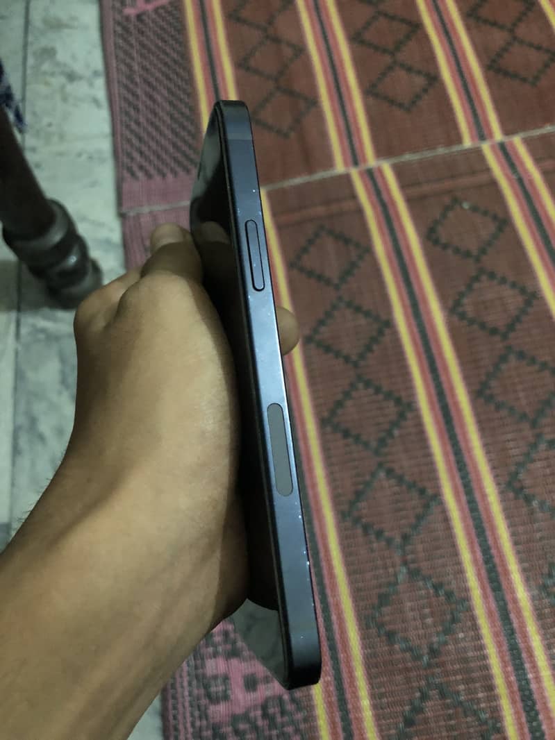 Apple iPhone 12 5