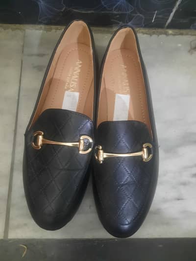 Imported branded shoes