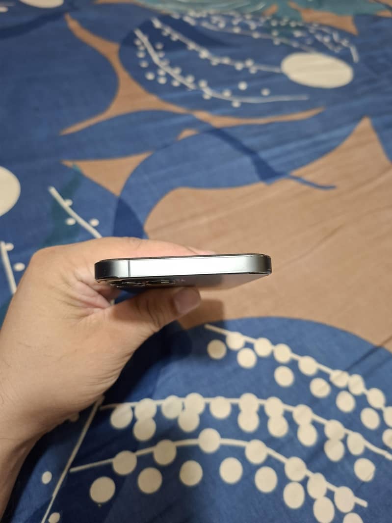 Apple iPhone 12 Pro 4