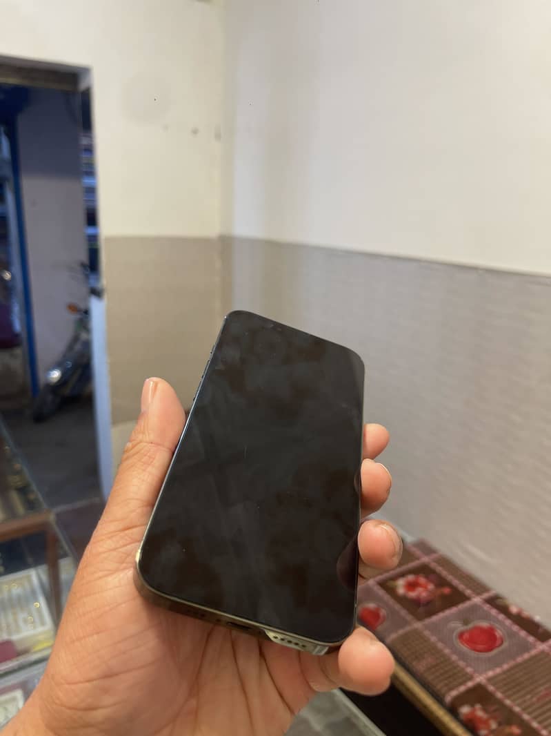 iphone 13 pro 0