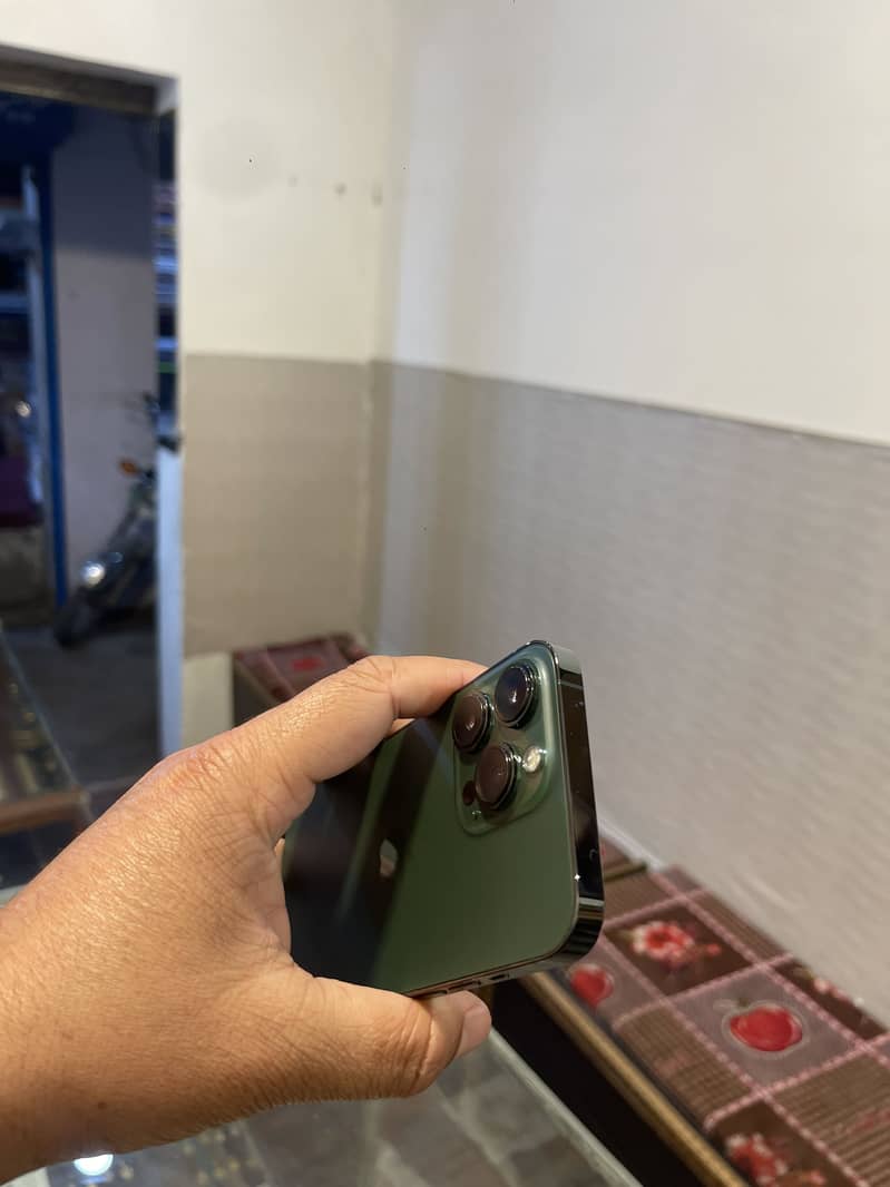 iphone 13 pro 1
