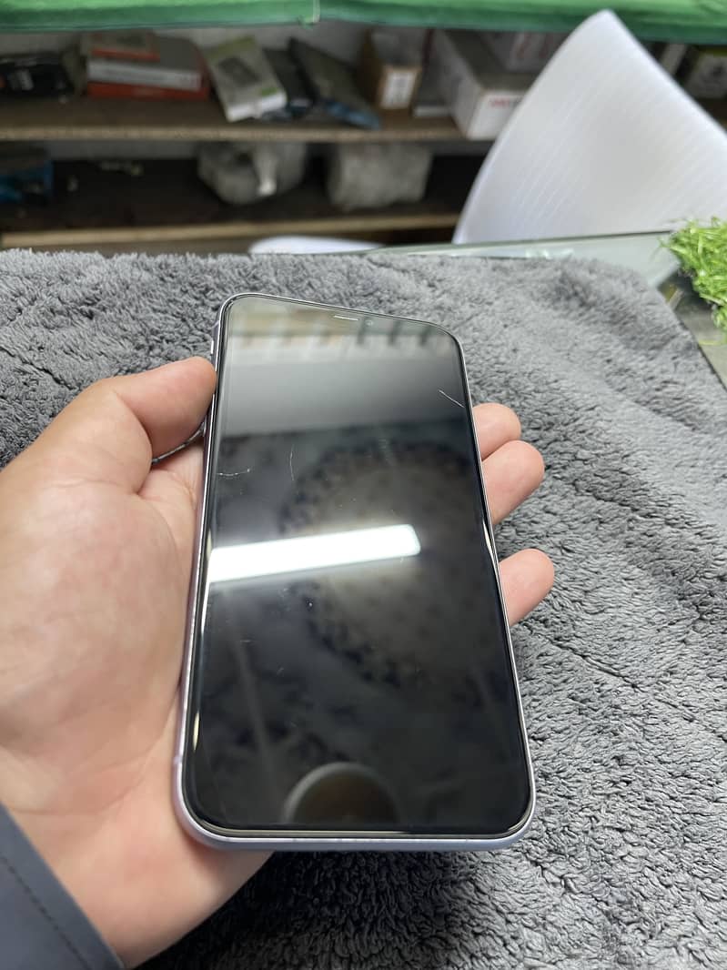 Iphone 11 4